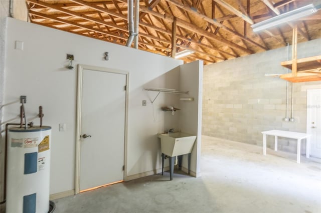 basement with sink and water heater