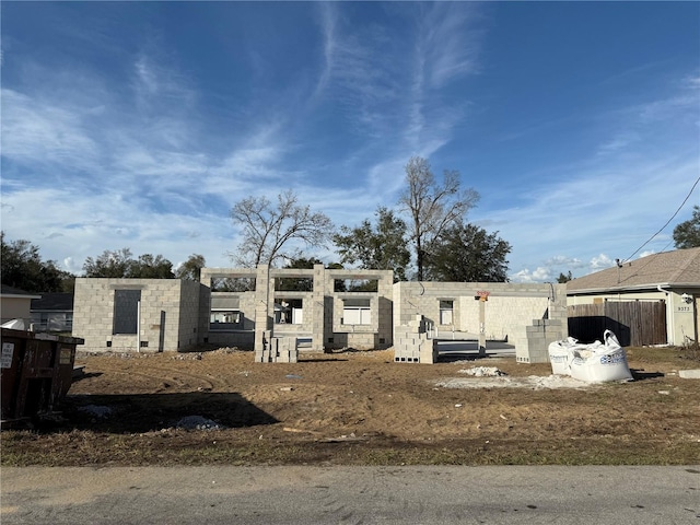 view of front of property