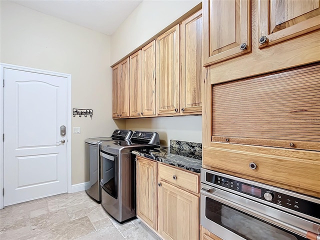 7688 SE 135th St, Summerfield, FL 34491 - clothes washing area featuring washer and clothes dryer and cabinets
