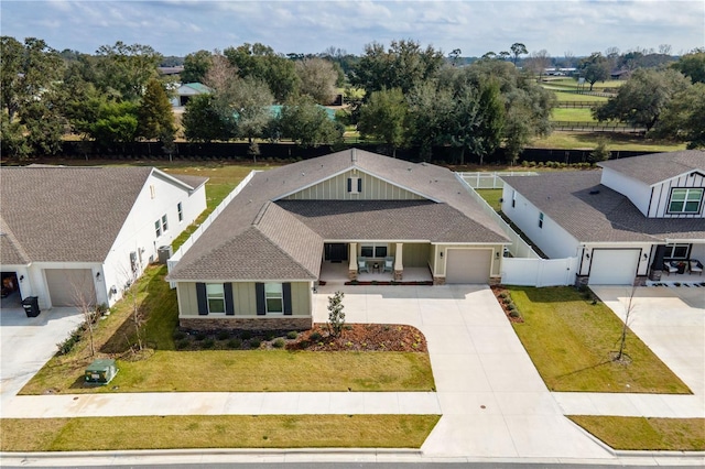 view of front of property with a front lawn