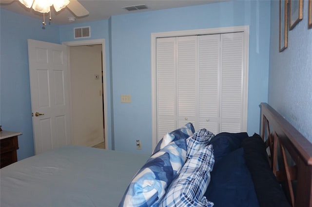 bedroom featuring a closet and ceiling fan