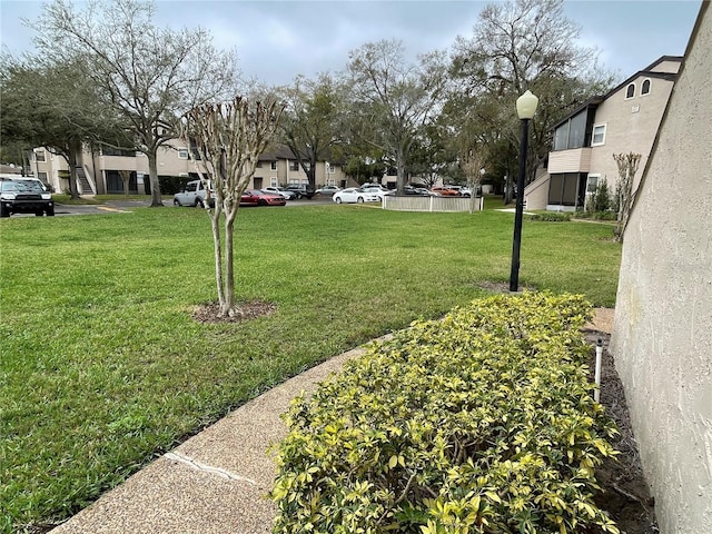 view of yard with a residential view