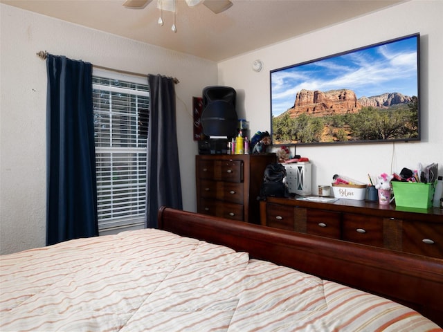 bedroom with a ceiling fan