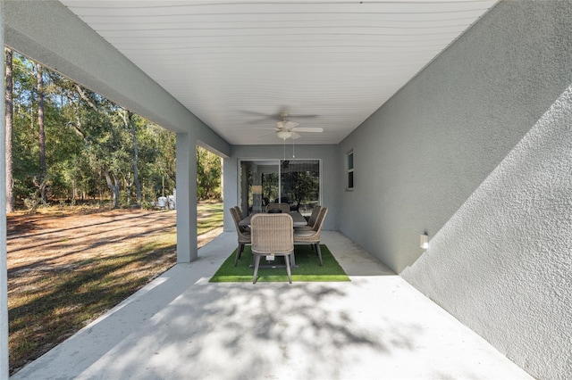 view of patio with ceiling fan