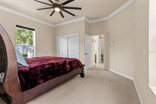 carpeted bedroom with a ceiling fan, visible vents, baseboards, a closet, and crown molding