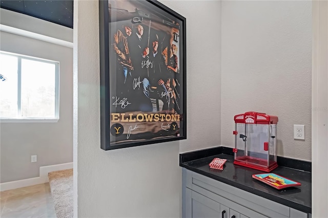 room details featuring baseboards