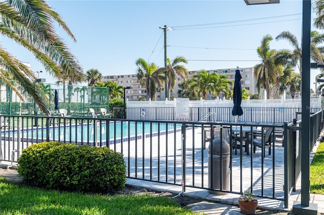 pool with fence