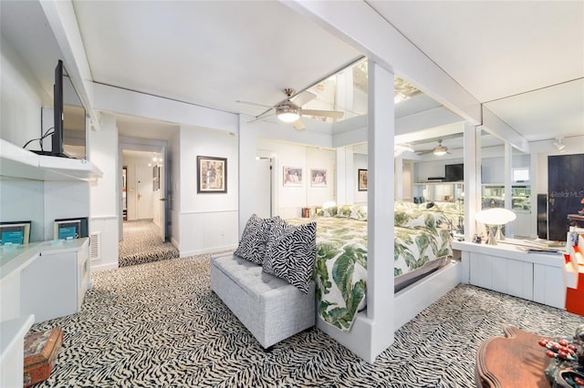 bedroom with visible vents and ceiling fan