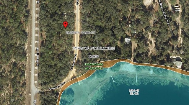 129 Central Ave, Interlachen, FL 32148