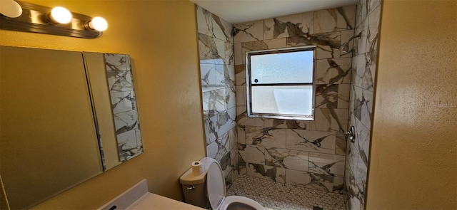 31 Roosevelt Blvd, Beverly Hills, FL 34465 - bathroom featuring toilet and tiled shower