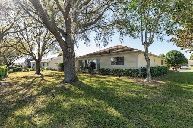 view of front of house with a front yard