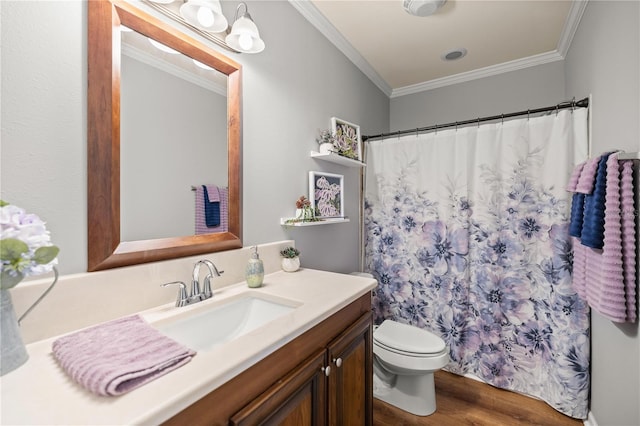 full bath featuring crown molding, toilet, a shower with curtain, wood finished floors, and vanity