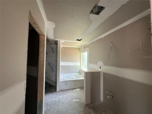 4397 SW 90th Pl, Ocala, FL 34476 - bathroom featuring a garden tub