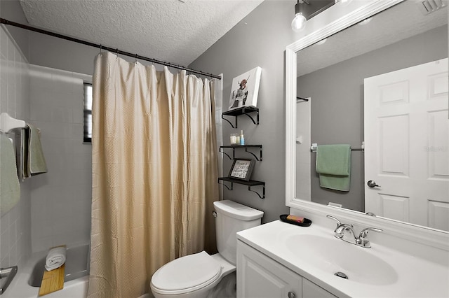 full bath with visible vents, toilet, vanity, a textured ceiling, and shower / bathtub combination with curtain