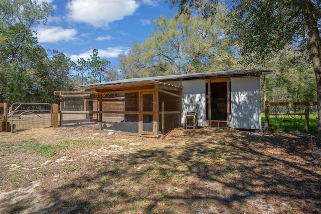 view of outbuilding featuring an outbuilding