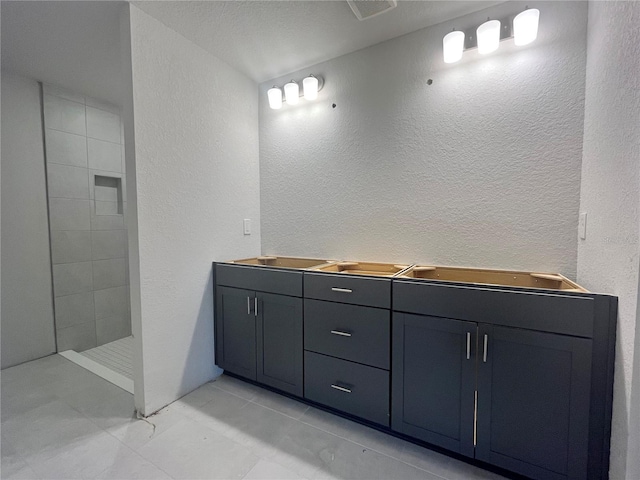 4365 SW 90th Pl, Ocala, FL 34476 - full bathroom featuring a textured wall and walk in shower