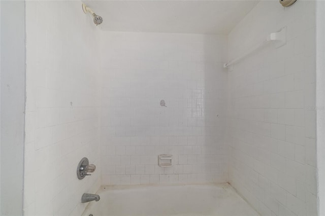 9951 NE 30th Ct, Anthony, FL 32617 - full bathroom with shower / bath combination