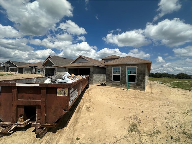 4528 SW 90th Lane Rd, Ocala, FL 34476 - view of front facade with an attached garage