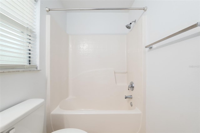 9 Hemlock Run, Ocala, FL 34472 - bathroom featuring shower / tub combination