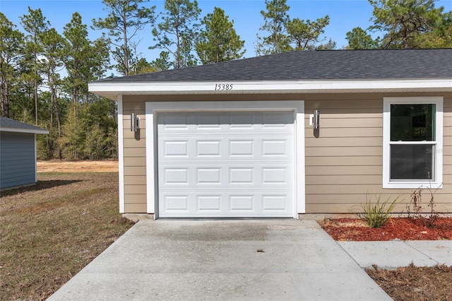 15954 SW 30th Ln, Ocala, FL 34481 - garage with concrete driveway