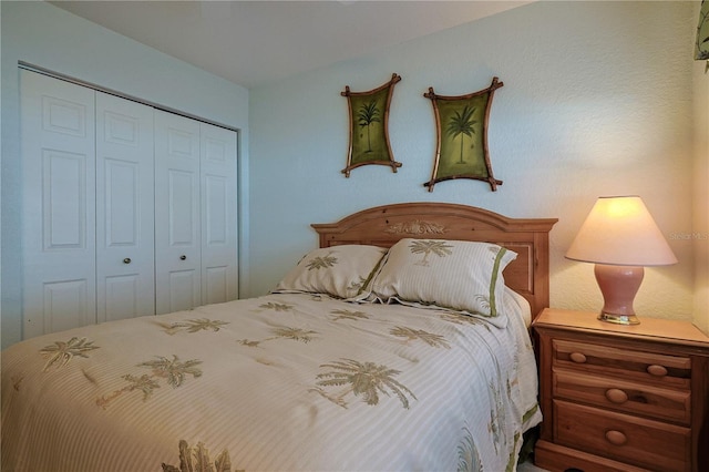 bedroom with a closet