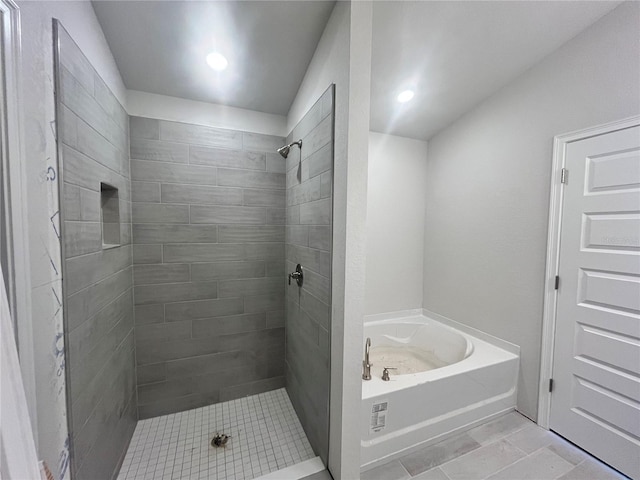 4504 SW 90th Lane Rd, Ocala, FL 34476 - full bath featuring a bath, a tile shower, tile patterned flooring, and recessed lighting