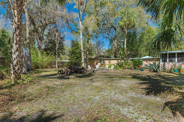 5368 S Parkland Ter, Homosassa, FL 34448 - view of yard with a sunroom
