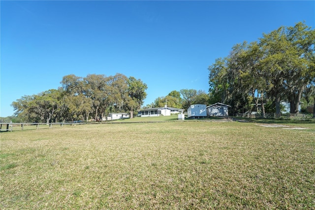 390 SW Shorewood Dr, Dunnellon, FL 34431 - view of yard featuring fence