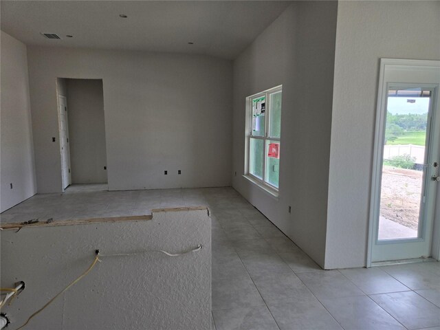 253 W Twisted Oaks Dr, Beverly Hills, FL 34465 - spare room with light tile patterned floors