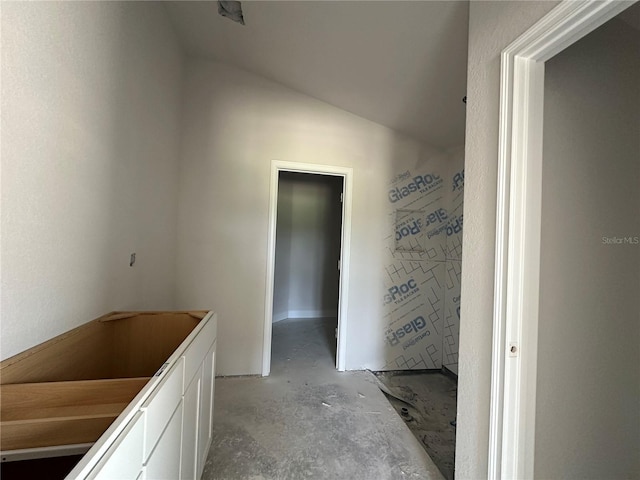 4522 SW 90th Lane Rd, Ocala, FL 34476 - bathroom featuring concrete floors and lofted ceiling