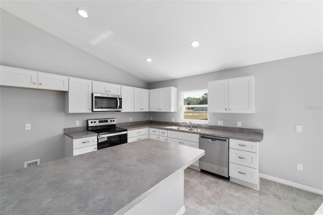 1698 NE 161st St, Citra, FL 32113