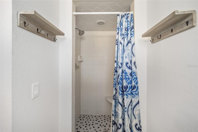 6549 NW 65th Pl, Ocala, FL 34482 - bathroom with a shower stall
