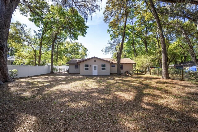 6549 NW 65th Pl, Ocala, FL 34482 - view of yard featuring fence