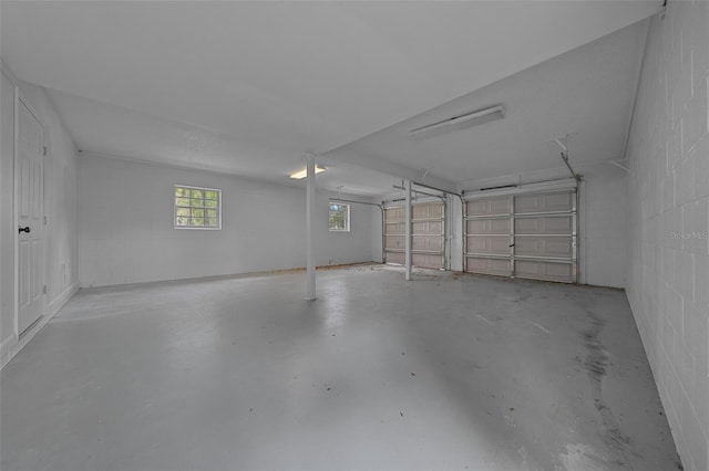 341 SE 53rd Ct, Ocala, FL 34480 - garage with concrete block wall