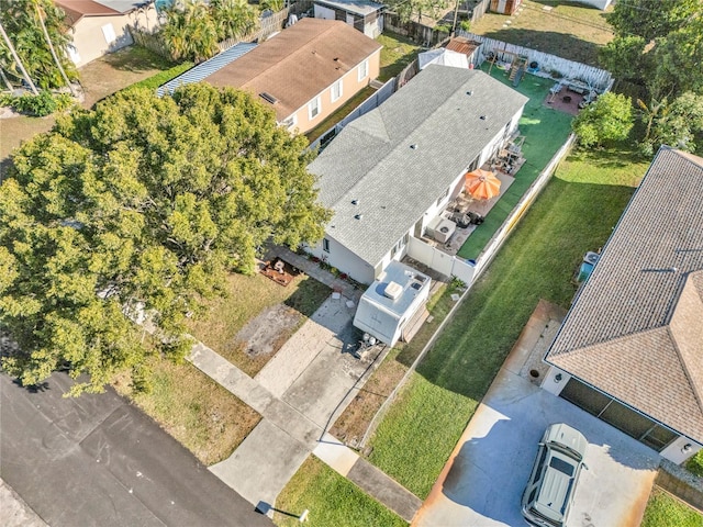 birds eye view of property featuring a residential view