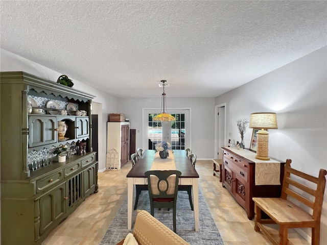 4085 SE 23rd Ter, Ocala, FL 34480 - dining space featuring a textured ceiling