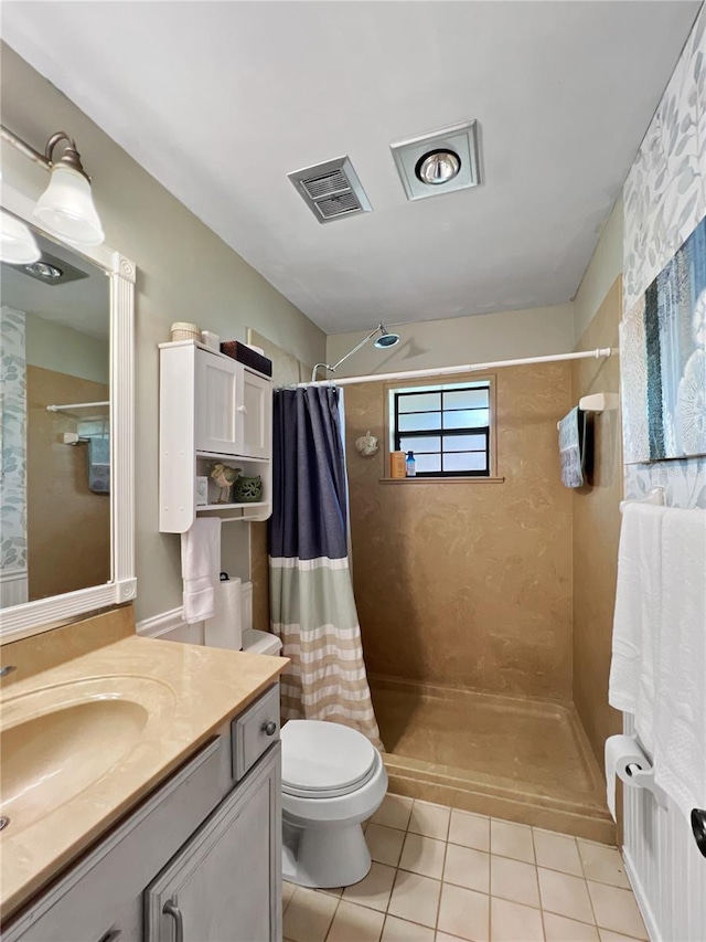 4085 SE 23rd Ter, Ocala, FL 34480 - full bath with tile patterned floors, vanity, and a tile shower