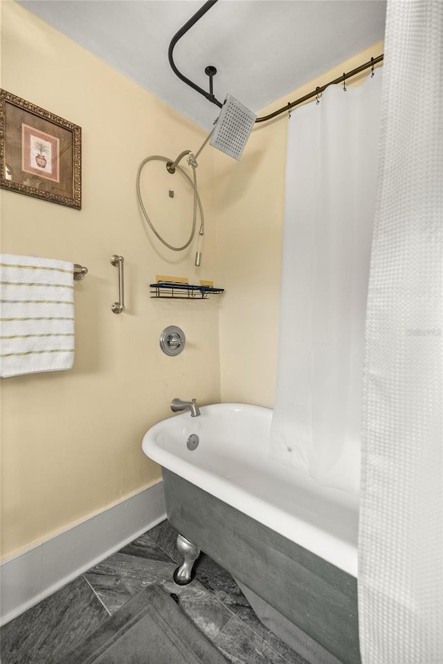 44 SE 9th Ter, Ocala, FL 34471 - full bath featuring baseboards and shower / bath combo