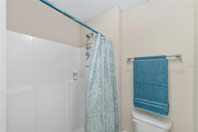 4545 SE 30th St, Ocala, FL 34480 - full bath with toilet and a shower with shower curtain