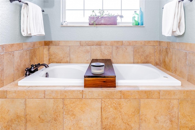 5770 SW 89th Pl, Ocala, FL 34476 - bathroom featuring a garden tub