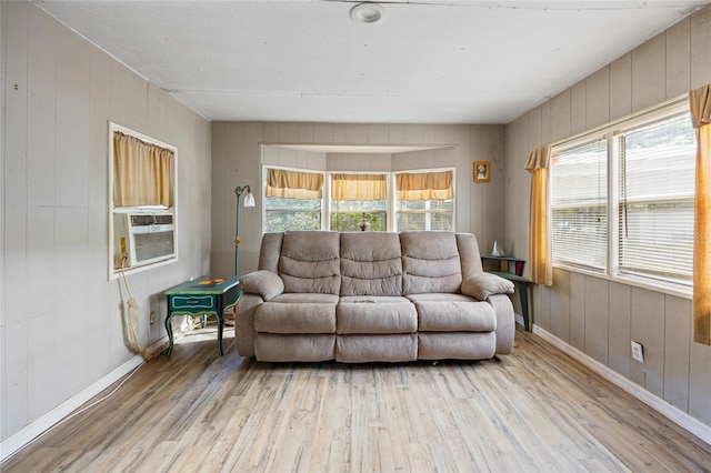 2780 County Road 575, Bushnell, FL 33513 - living area featuring baseboards, light wood-style flooring, and cooling unit
