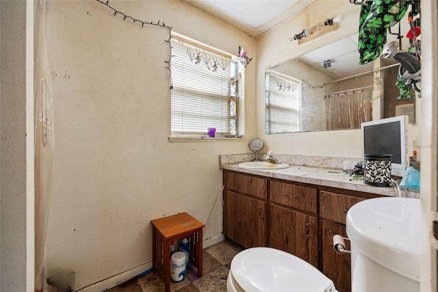 2780 County Road 575, Bushnell, FL 33513 - full bath with a shower with curtain, toilet, and a sink