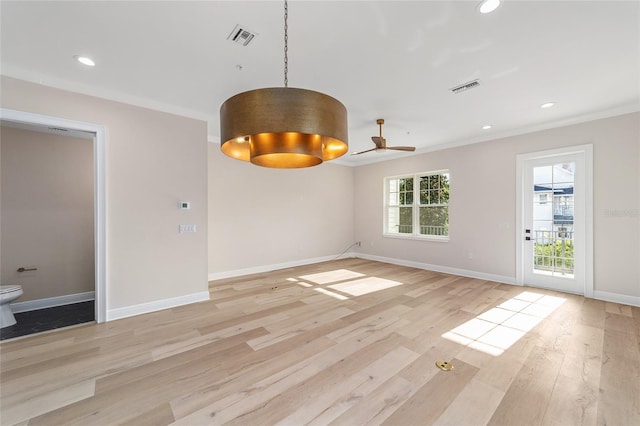 129 SE Watula Ave, Ocala, FL 34471 - interior space featuring light wood-type flooring, baseboards, visible vents, and recessed lighting