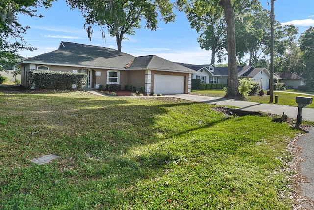 4246 NE 32nd Cir, Ocala, FL 34479 - single story home with an attached garage, driveway, stucco siding, and a front lawn