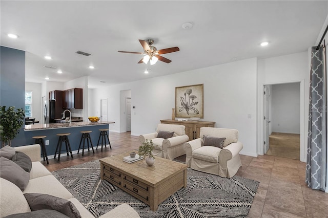 8546 SW 79th Ave, Ocala, FL 34476 - living area featuring ceiling fan, recessed lighting, and baseboards