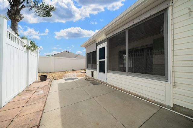 882 Tanglewood Pl, The Villages, FL 32162 - view of patio / terrace with a sunroom and a fenced backyard