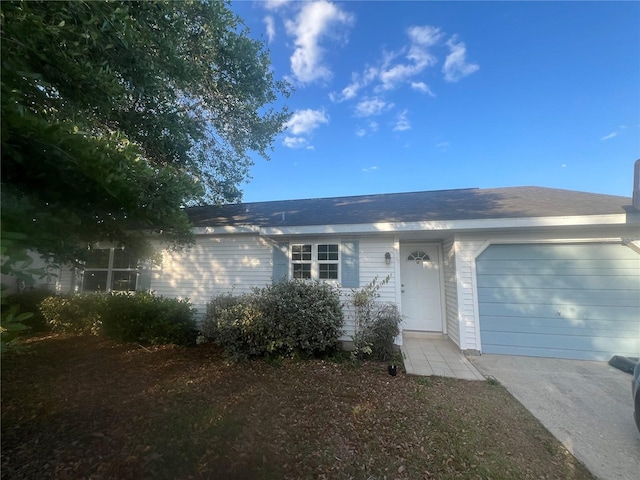 45 Hickory Track Way, Ocala, FL 34472 - single story home featuring driveway and a garage