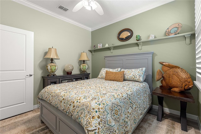 5220 Sunshine Dr, Wildwood, FL 34785 - bedroom featuring a ceiling fan, baseboards, ornamental molding, and visible vents