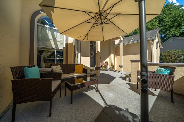 7692 SW 117th Street Rd, Ocala, FL 34476 - view of patio / terrace with an outdoor hangout area