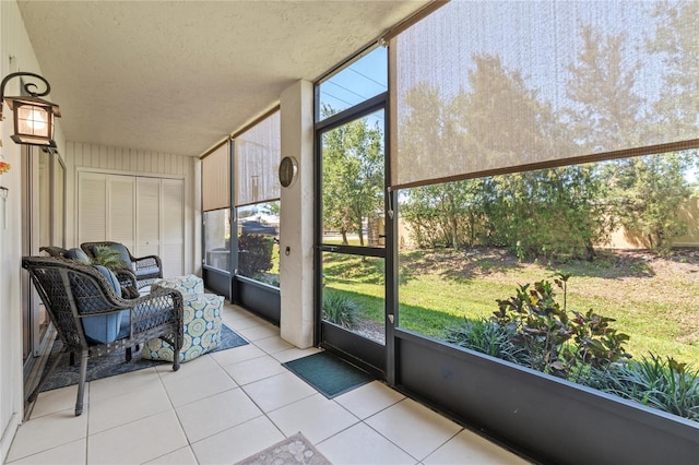 2756 Clubhouse Dr Unit 101, Sarasota, FL 34232 - view of sunroom
